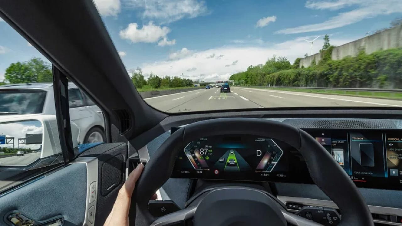 चारचाकीमधील ADAS तंत्रज्ञान नेमकं आहे तरी काय ? कशी करे आपली सुरक्षा, जाणून घ्या चारचाकीमधील ADAS तंत्रज्ञान नेमकं आहे तरी काय ? कशी करे आपली सुरक्षा, जाणून घ्या