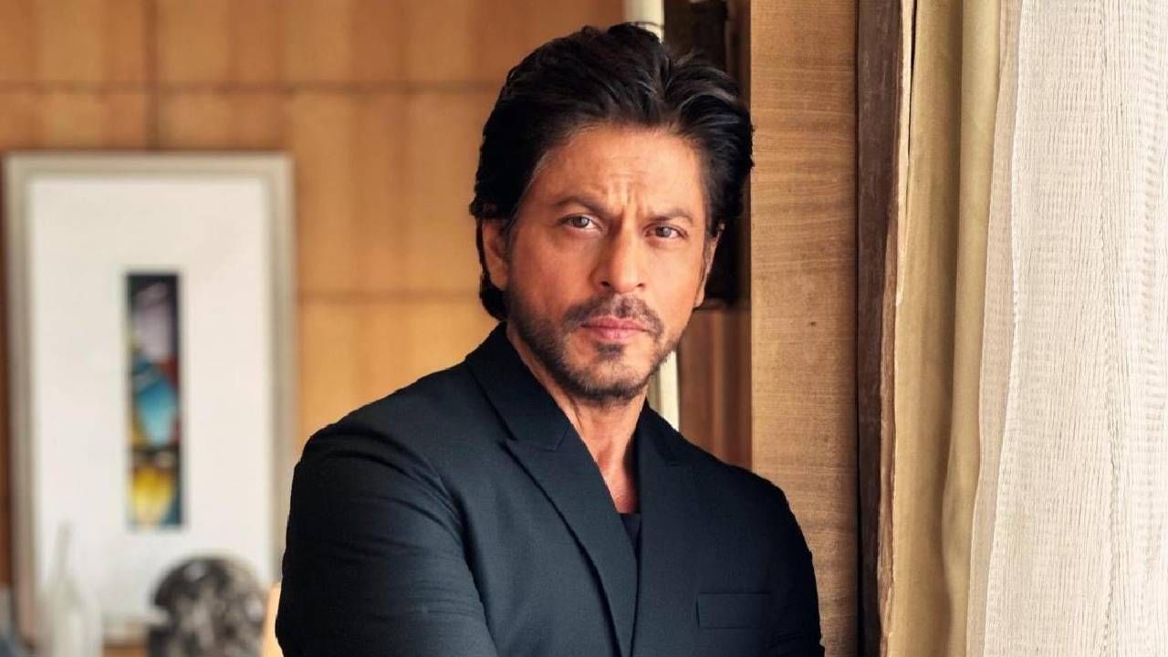 SRK Mannat | दोन जण मन्नत बंगल्यामध्ये घुसले, शाहरुख खान नेमका कुठे? महत्वाची माहिती उघड