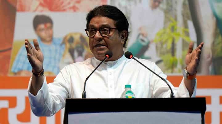 राज ठाकरेंनी गुढीपाडव्याच्या सभेचा मिनी टिझर दाखवला; म्हणाले, पिक्चर अभी बाकी है! राज ठाकरेंनी गुढीपाडव्याच्या सभेचा मिनी टिझर दाखवला; म्हणाले, पिक्चर अभी बाकी है!