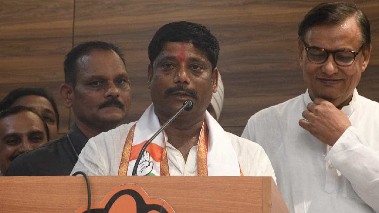 मुख्यमंत्र्यांसह भाजपच्या 'या' दोन नेत्यांवर गुन्हा दाखल करा; गंभीर आरोप करत रविंद्र धंगेकर यांची मागणी