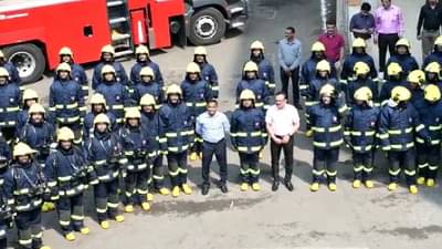 असे आहेत फायर फायटिंग सूट जे अग्निशमन जवानांचे संरक्षण करतात; या सूटची वैशिष्ट्ये काय?