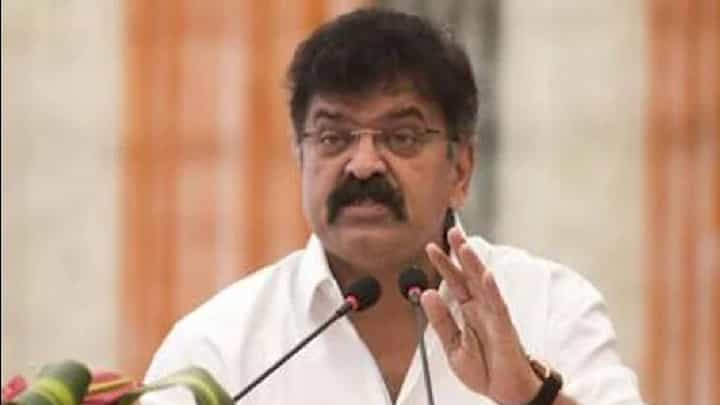 50 खोका तुमने खाया, महाराष्ट्रने क्या पाया?; जितेंद्र आव्हाड यांचा गाण्यातून शिवसेनेला सवाल 50 खोका तुमने खाया, महाराष्ट्रने क्या पाया?; जितेंद्र आव्हाड यांचा गाण्यातून शिवसेनेला सवाल