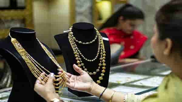 Gold Silver Return : चांदीने केली गुंतवणूकदारांची चांदी! सोन्याने दिला इतका रिटर्न