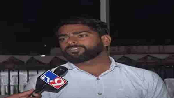 BREAKING : गटविकास अधिकाऱ्याने प्रत्येक विहिरीसाठी 12 तर इंजिनियरने 15 हजार मागितले, पैसे उधणाऱ्या सरपंचाचा Tv9 मराठीवर गौप्यस्फोट