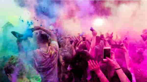 Holi 2023 : केवळ त्वचा आणि केसच नव्हे, होळीचे रंग संपूर्ण आरोग्यासाठी ठरू शकतात घातक !