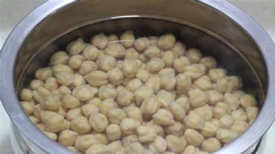 हे आहेत भिजवून खाल्ले जाणारे पदार्थ! आरोग्यासाठी उत्तम