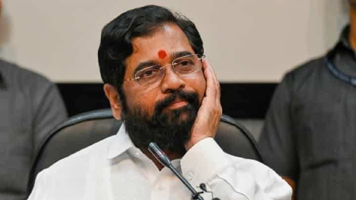 गद्दार माणूस काय करारा जवाब देणार, खेडच्या सभेपूर्वी कुणी एकनाथ शिंदे यांना डिवचलं? गद्दार माणूस काय करारा जवाब देणार, खेडच्या सभेपूर्वी कुणी एकनाथ शिंदे यांना डिवचलं?