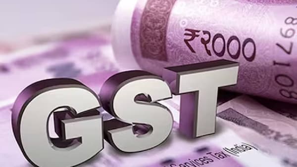 GST Collection : केंद्र सरकारची कमाई घटली, एका महिन्यात 8 हजार कोटींचा फटका, कारण ही अजब