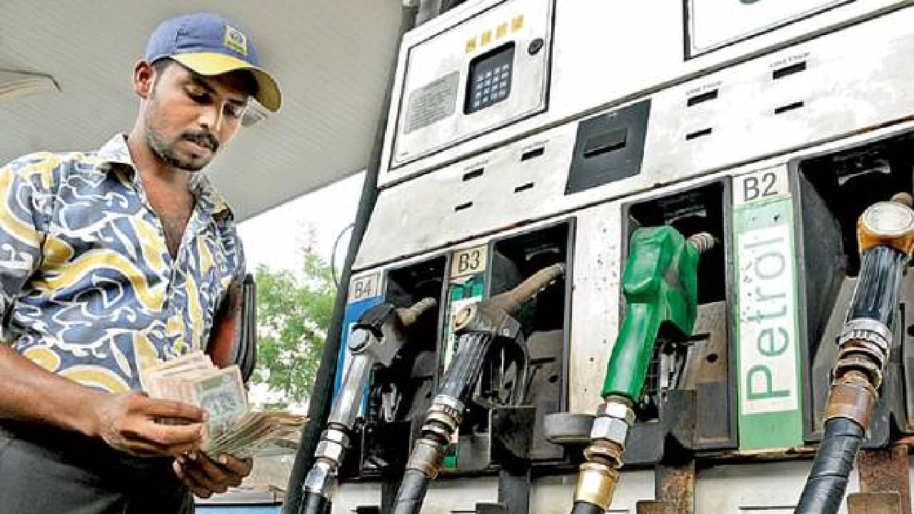 Petrol Diesel Price : तुमच्या शहरात इंधनाचा भडका? एक लिटर पेट्रोल-डिझेलचा भाव इतका