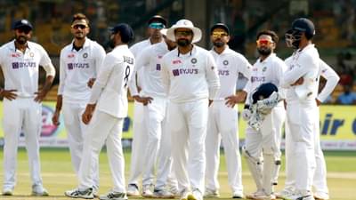 IND vs AUS 4th Test : ऑस्ट्रेलियाने जिंकला टॉस, टीम इंडियाच्या प्लेइंग XI मध्ये एक बदल,