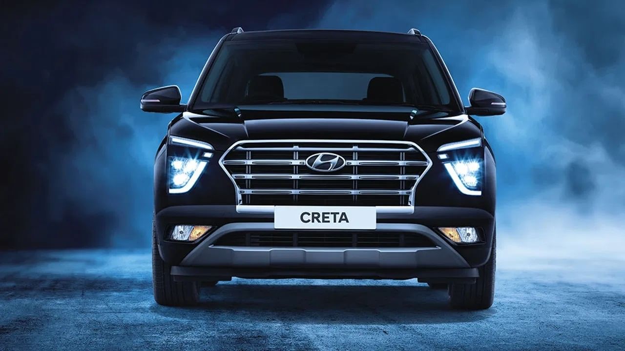 Hyundai Creta EV: ही गाडी 1.5L NA पेट्रोल, 1.5L टर्बो डिझेल आणि 1.4L टर्बो पेट्रोलसह सादर केली जाणार आहे. लवकरच ही गाडी भारतात लाँच केली जाईल. ही गाडी महिंद्र एक्सयुव्ही 400 इव्ही, टाटा नेक्सन इव्ही आणि एमजी झेडएस इव्ही गाड्यांशी स्पर्धा करेल. (फोटो: Hyundai)