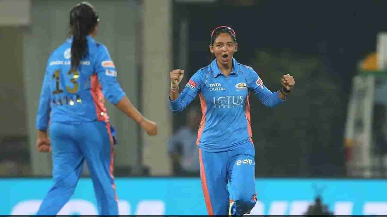 MI vs GT : असं कसं? वाइड बॉलवर कोणी रिव्यू घेतं का? पण Harmanpreet Kaur ने घेतला रिव्यू