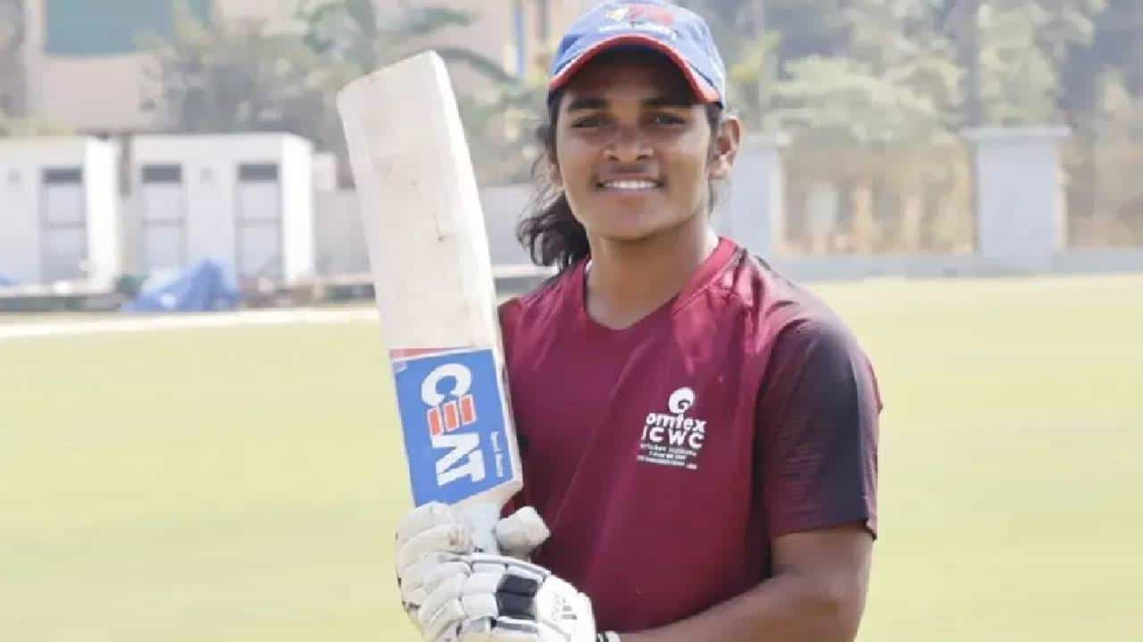 WPL 2023 : 10 वी फेल, कमाई 10 लाख, धारावीच्या झोपडपट्टीत राहणारी मुलगी WPL मध्ये करणार कमाल