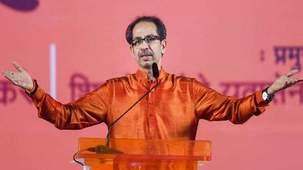 पुन्हा जीभ हासडण्याची भाषा कराल तर..., शिवसेना नेत्यानं थेट उद्धव ठाकरे यांना फटकारलं