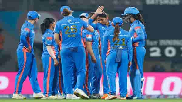 Mumbai Indians | मुंबई इंडियन्स टीमचा धमाका, पहिलाच सामना जिंकत वर्ल्ड रेकॉर्ड