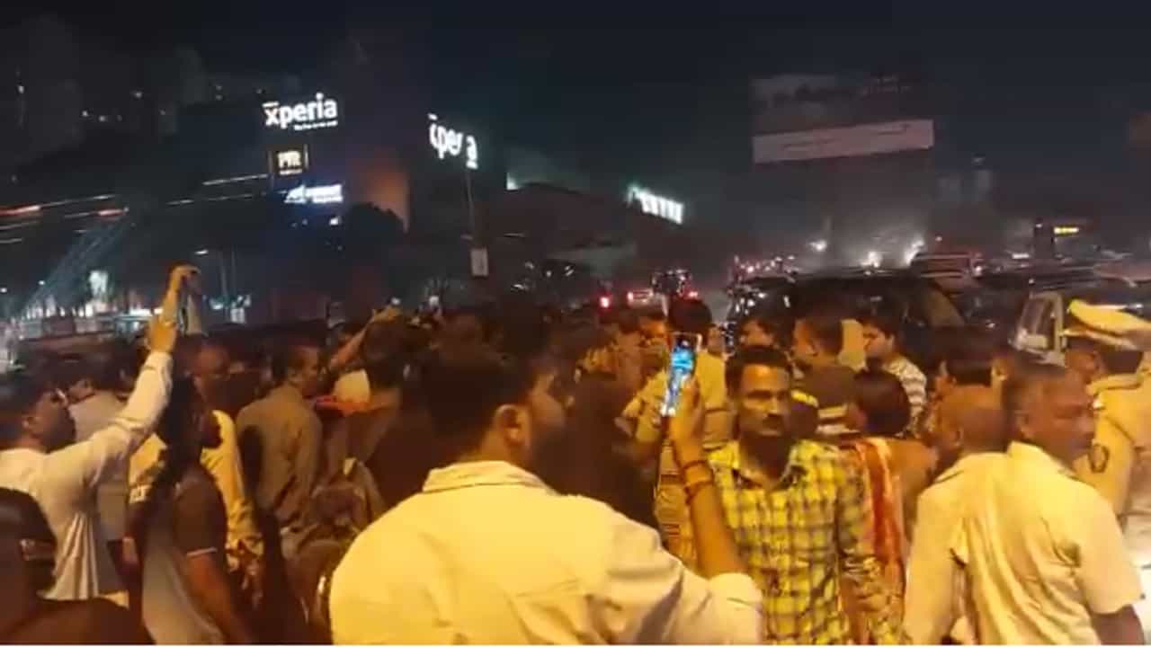 BREAKING : डोंबिवलीत 200 ते 250 नागरीक थेट रस्त्यावर उतरले, प्रचंड वाहतूक कोंडी, नेमकं काय घडलं?