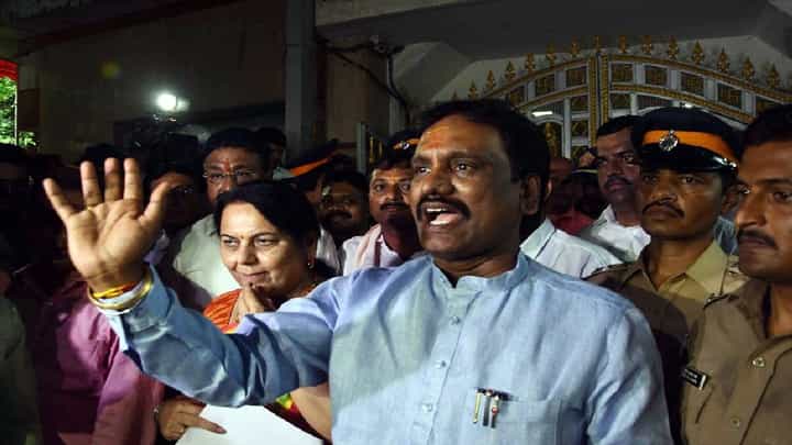Ambadas Danve : एमआयएमच्या या अंदोलनात जे सहभागी झालेत त्यांचा औरंगजेब कोण होता? असं अंबादास दानवे का म्हणाले? Ambadas Danve : एमआयएमच्या या अंदोलनात जे सहभागी झालेत त्यांचा औरंगजेब कोण होता? असं अंबादास दानवे का म्हणाले?