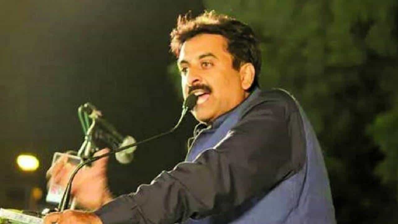 राज्यात सत्तेत असताना पंतप्रधान यांच्याकडे कसली मागणी करता? कबरीवरून जलील यांचा टोला