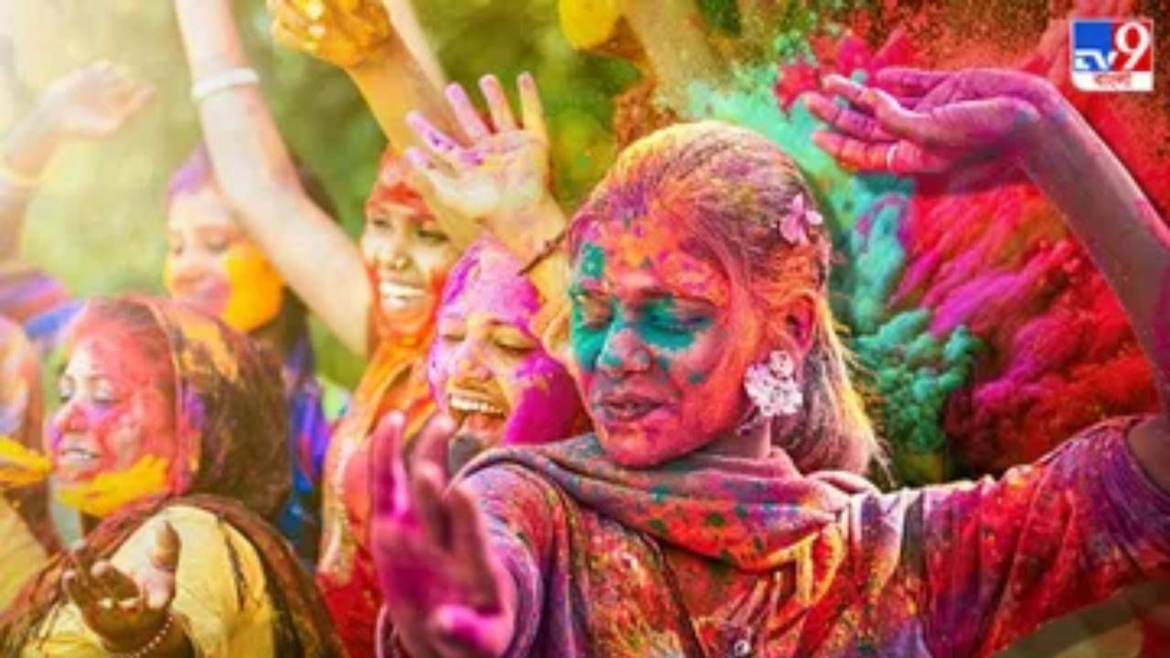 Holi 2023 : जुन्या कपड्यांमध्ये होळी खेळण्याची पद्धत बदला, फेस्टिव्ह लूकसाठी या टिप्स ठरतील उपयुक्त