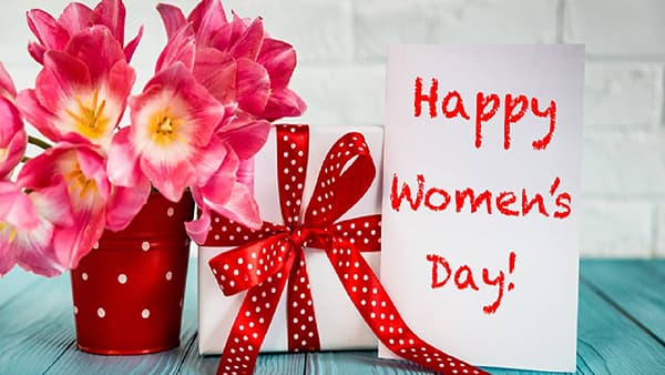 Womens Day | महिला दिनी तुमच्या आयुष्यातील महिलांना काय Gift देताय? तुम्हाला उपयोगी पडतील, अशा काही खास गोष्टी