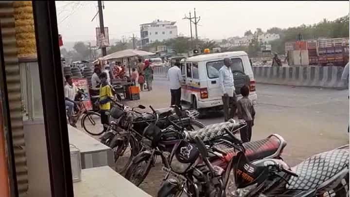 Buldhana Paper News Update | आता प्रकरण SITकडे, दोषींवर कारवाई निश्चित होईल Buldhana Paper News Update | आता प्रकरण SITकडे, दोषींवर कारवाई निश्चित होईल