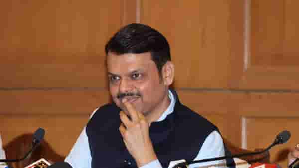 आजच्या दिवशी शत्रूला देखील मित्र म्हणून समजलं जातं; ठाकरे गटानं सत्ताधाऱ्यांना आज मित्रत्वाची उपमा दिली