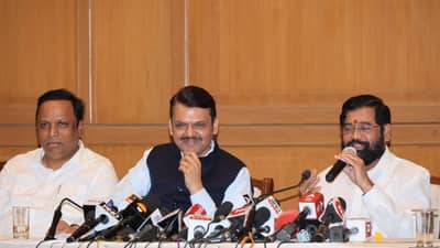 नुकसानग्रस्त शेतकऱ्यांना भरीव मदत देणार; या मंत्र्याने शेतकऱ्यांना सरकारकडून विश्वास दिला..