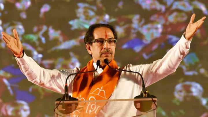 महाराष्ट्राला आता नकली नको, असली हिंदू पाहिजे!; भाजपच्या नेत्याची नाव न घेता ठाकरेंवर टीका महाराष्ट्राला आता नकली नको, असली हिंदू पाहिजे!; भाजपच्या नेत्याची नाव न घेता ठाकरेंवर टीका