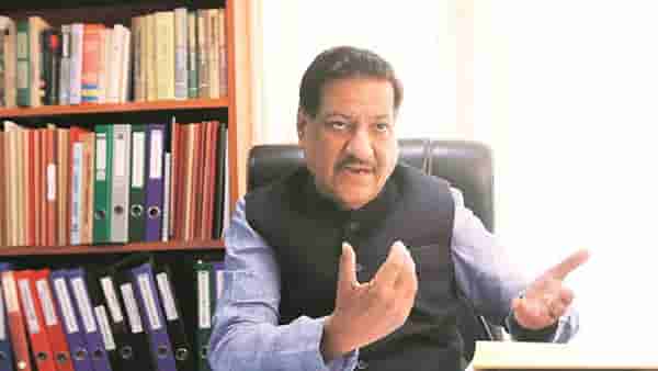 CBI कोणासाठी काम करत आहे उघडपणे दिसतयं; किरीट सोमय्यांना कशी नाव कळतात?