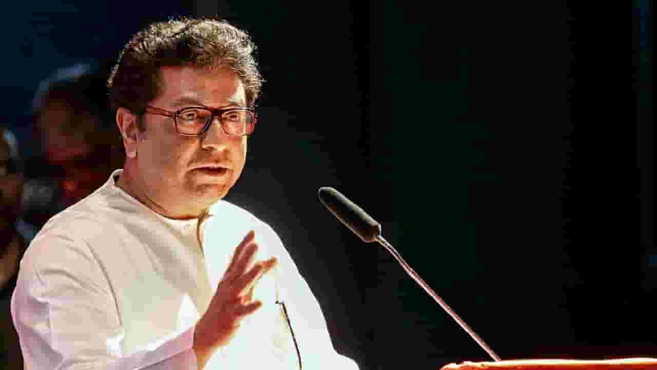 झाशीची राणी, आनंदीबाई जोशी यांचं उदाहरण देत राज ठाकरेंनी महिलांच्या कर्तृत्वाला दाद दिली; पाहा...