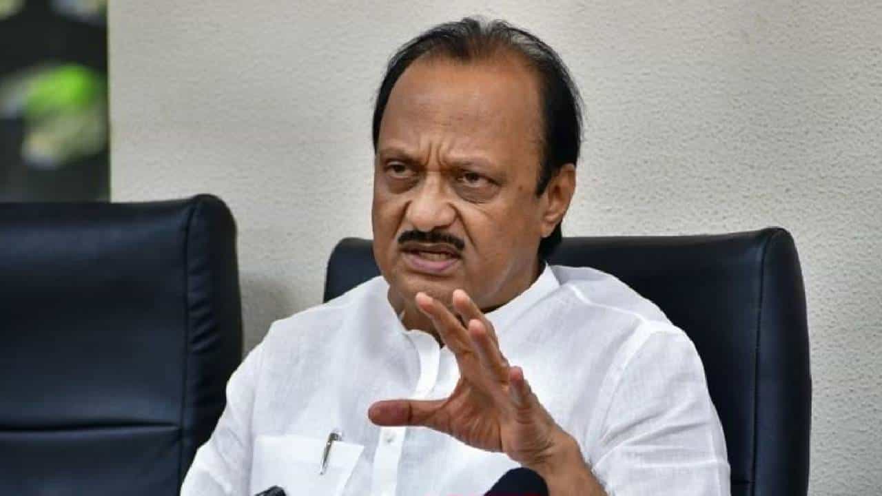 एनडीआरएफच्या बदलले आहेत त्यापेक्षा अधिक मदत शेतकऱ्यांना द्या : अजिर पवार एनडीआरएफच्या बदलले आहेत त्यापेक्षा अधिक मदत शेतकऱ्यांना द्या : अजिर पवार