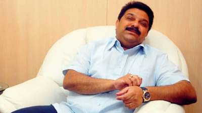 मुख्यमंत्री झाल्यावर स्वत: च्या घरच्या बांधावर तरी गेले का? प्रसाद लाड यांचा उद्धव ठाकरे यांना टोला