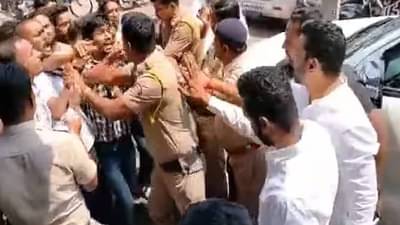 शिवसेनेच्या खासदाराची गाडी अडवून पुन्हा गद्दारीचा शिक्का मारला; कार्यकर्त्यांनी केली एकमेकांना बघून घेण्याची भाषा