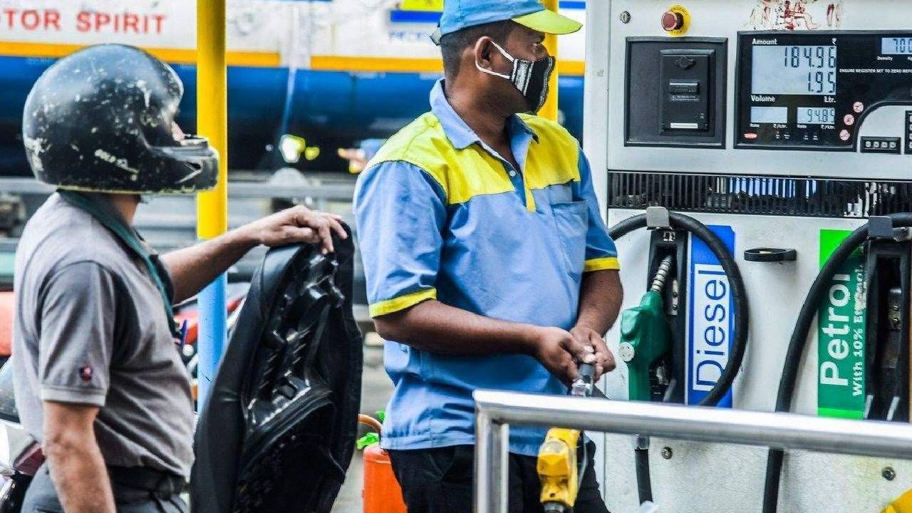 Petrol Diesel Price : आज औरंगाबादकरांच्या खिशाला झळ! एका लिटर पेट्रोल इतक्या रुपयांनी महागले