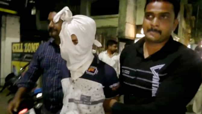 जेवण बनवण्यावरुन दोघांमध्ये वाद झाला, मग कामगाराने आपल्या सहकाऱ्याला थेट...