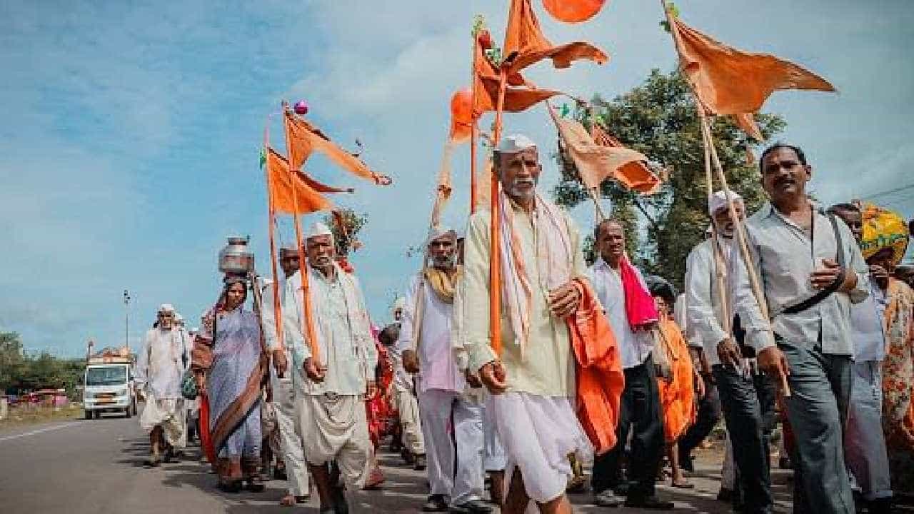 आज महाराष्ट्राचा अर्थसंकल्प सादर केला जाणार; वारकरी म्हणाले आम्हाला 'ही' अपेक्षा आज महाराष्ट्राचा अर्थसंकल्प सादर केला जाणार; वारकरी म्हणाले आम्हाला 'ही' अपेक्षा