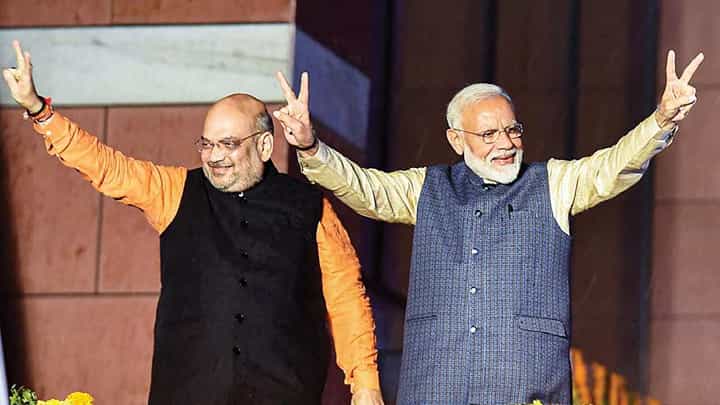 भाजपचं हिंदु प्रेम बेगडी, सत्तेसाठी हिंदुत्वाचा वापर करतं; 'त्या' निर्णयावरून टीकेची झोड भाजपचं हिंदु प्रेम बेगडी, सत्तेसाठी हिंदुत्वाचा वापर करतं; 'त्या' निर्णयावरून टीकेची झोड