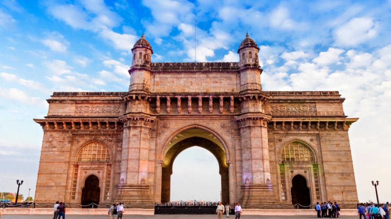 भारताचं ऐतिहासिक प्रवेशद्वार 'गेट वे ऑफ इंडिया'ला मोठा धोका, काय सांगतो अहवाल?