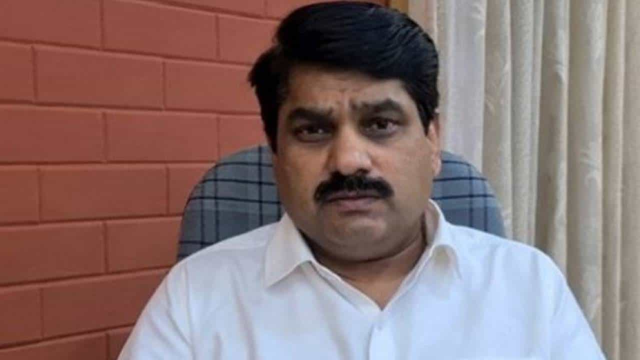 जात सांगितली तरच खत; केंद्राच्या निर्णयावर सतेज पाटील यांची सडकून टीका