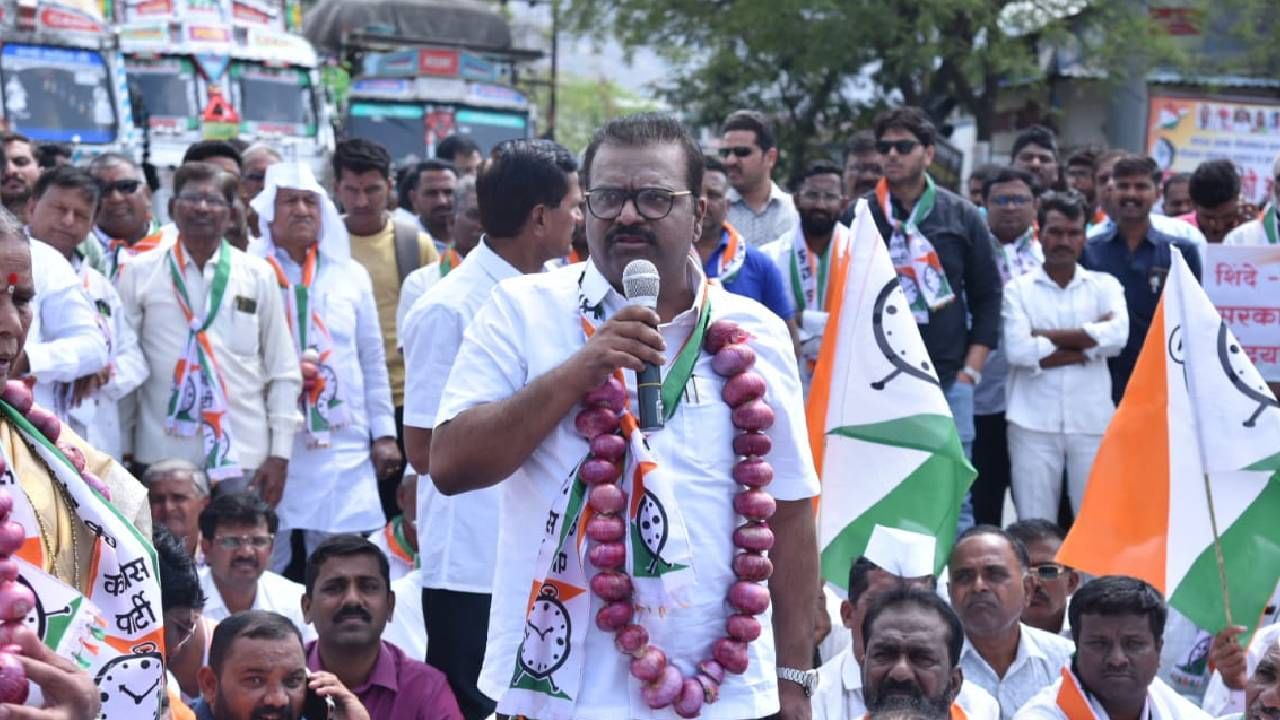 राष्ट्रवादी कॉंग्रेसच्या आंदोलनानंतर दबक्या आवाजात कसली चर्चा? चांदवडसह जिल्हाभरात कसली चर्चा ? राष्ट्रवादी कॉंग्रेसच्या आंदोलनानंतर दबक्या आवाजात कसली चर्चा? चांदवडसह जिल्हाभरात कसली चर्चा ?