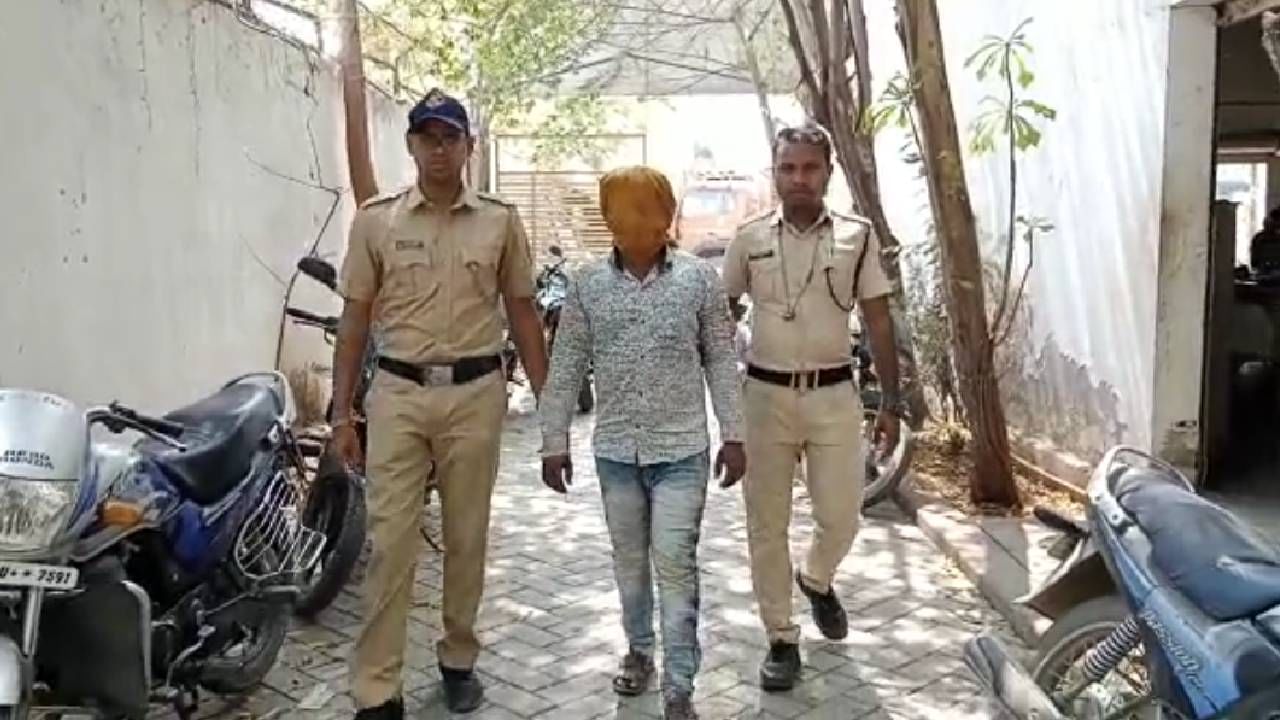 तो आधी मुलींना फेसबुकवरून फ्रेंड रिक्वेस्ट पाठवायचा, नंतर मुलाखतीला बोलवायचा अणि मग...? जे घडायचं ते वाचून तुम्हीही हादरून जाल