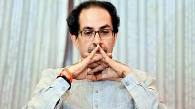 सत्तेसाठी इटालियन बारबालाच्या पायाशी लोळण; उद्धव ठाकरेंवर जहरी टीका