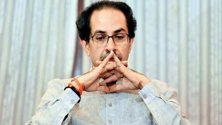 'उद्धव ठाकरेंना देखील जनाब बोलावं लागेल'; हिंदुत्वावरून भाजप नेत्याची टीका 'उद्धव ठाकरेंना देखील जनाब बोलावं लागेल'; हिंदुत्वावरून भाजप नेत्याची टीका