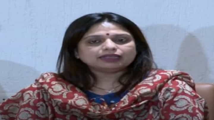शीतल म्हात्रे पाठलाग प्रकरणी मोठी अपडेट, 'ते' दोघे पोलिसांच्या ताब्यात, कोण आहेत दोघं? शीतल म्हात्रे पाठलाग प्रकरणी मोठी अपडेट, 'ते' दोघे पोलिसांच्या ताब्यात, कोण आहेत दोघं?