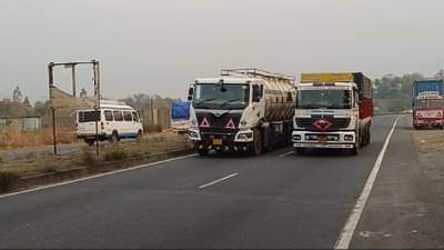 कोकणातील प्रवासी गाडीवर दरोडा, इतके तोळे सोने लुटले; पाच जणांना रॉडने मारहाण