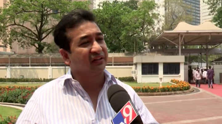 लव्ह जिहाद आणि धर्मांतरण मुद्द्यावर नितेश राणेंचं उत्तर, म्हणाले... लव्ह जिहाद आणि धर्मांतरण मुद्द्यावर नितेश राणेंचं उत्तर, म्हणाले...