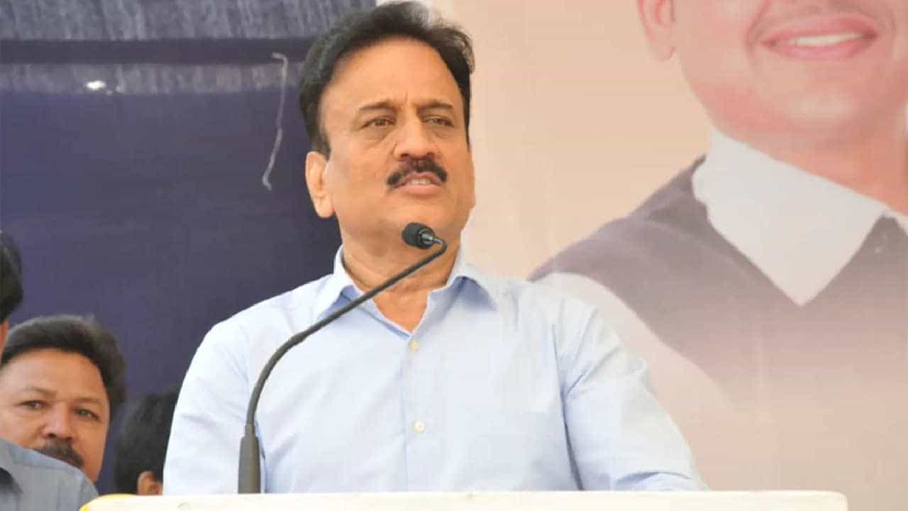 शेतकऱ्यांचा लाँग मार्च मुंबईच्या दिशेने रवाना; गिरीश महाजन यांचं महत्वाचं आवाहन, म्हणाले... शेतकऱ्यांचा लाँग मार्च मुंबईच्या दिशेने रवाना; गिरीश महाजन यांचं महत्वाचं आवाहन, म्हणाले...