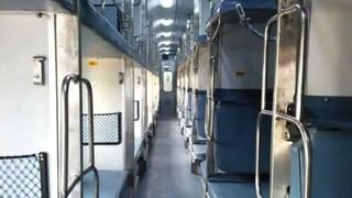 मित्रांसोबत शारिरीक संबंध ठेव नाहीतर…, सांस्कृतिक शहरात चाललंय काय?