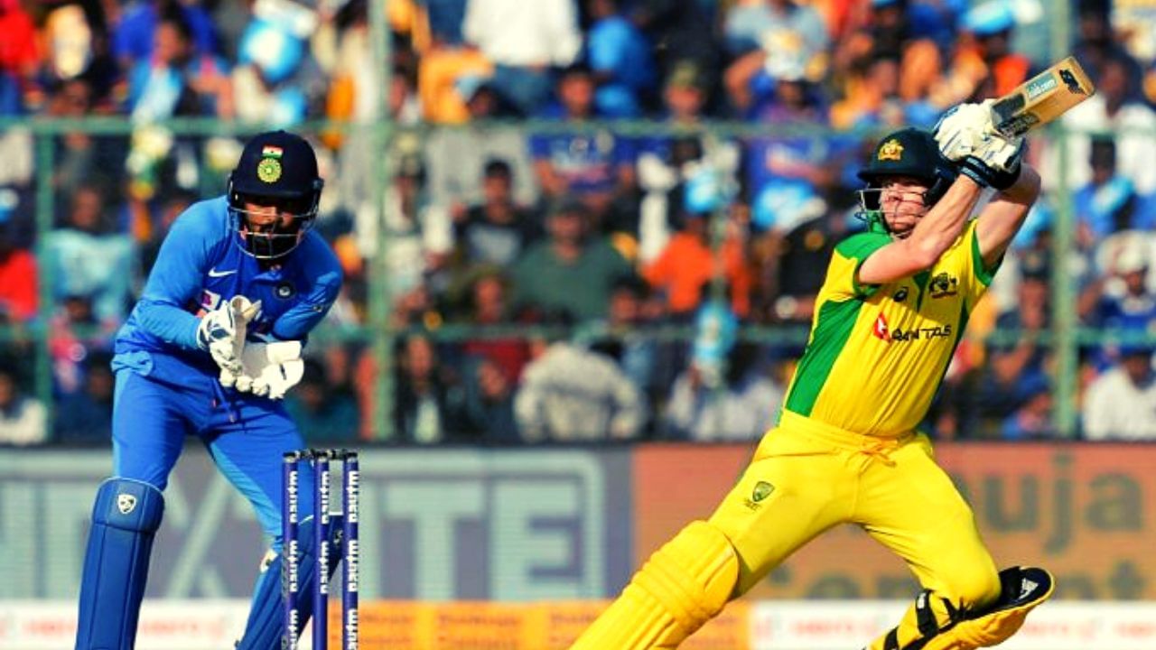 IND vs AUS Odi : स्टीव्हन स्मिथ याच्या कॅप्टन्सीत भारतविरुद्धच्या सामन्यात काय झालं होतं माहितीये का?