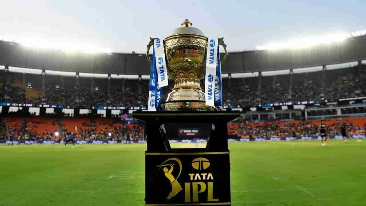 IPL 2023 | आयपीएलआधी टीमला मजबूत फटका, एका झटक्यात महागडा खेळाडू आऊट